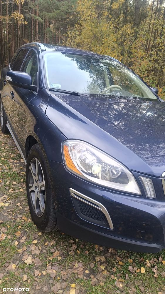 Volvo XC 60 D5 AWD Momentum - 9
