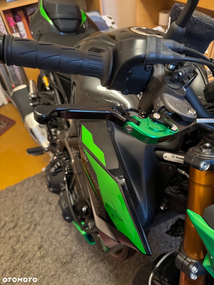 Kawasaki Z 900 - 10