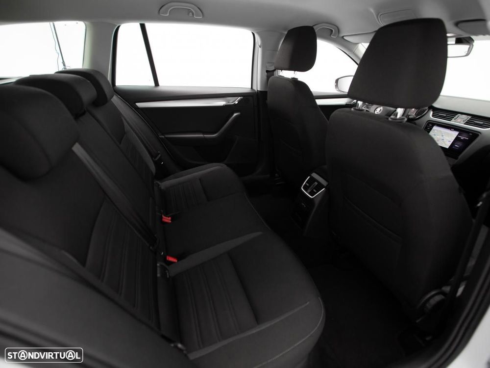 Skoda Octavia Break 2.0 TDI Ambition DSG - 11