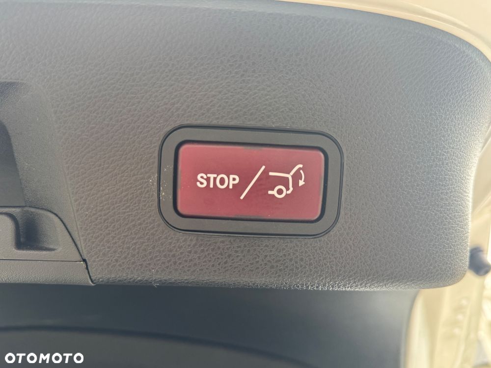 Mercedes-Benz GLE 350 d 4-Matic - 29