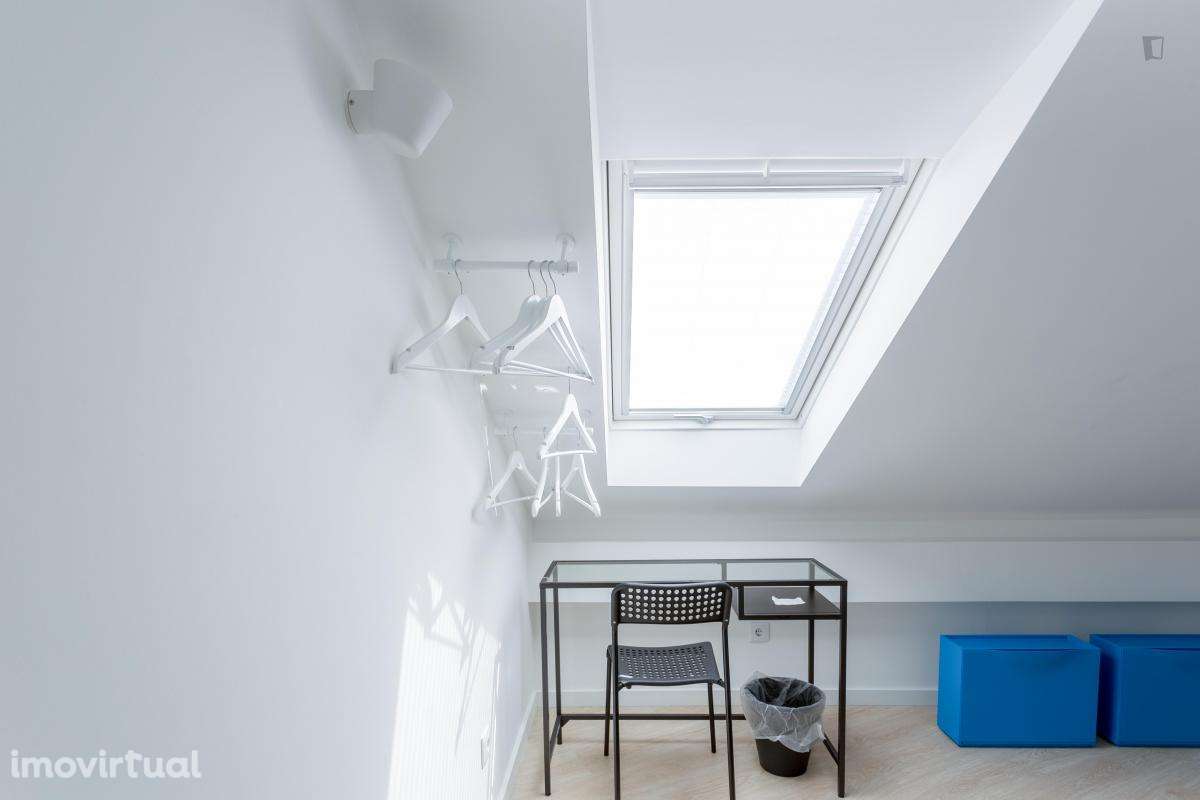 Quarto - localizado em Rio Tinto Porto - Grande imagem: 2/51