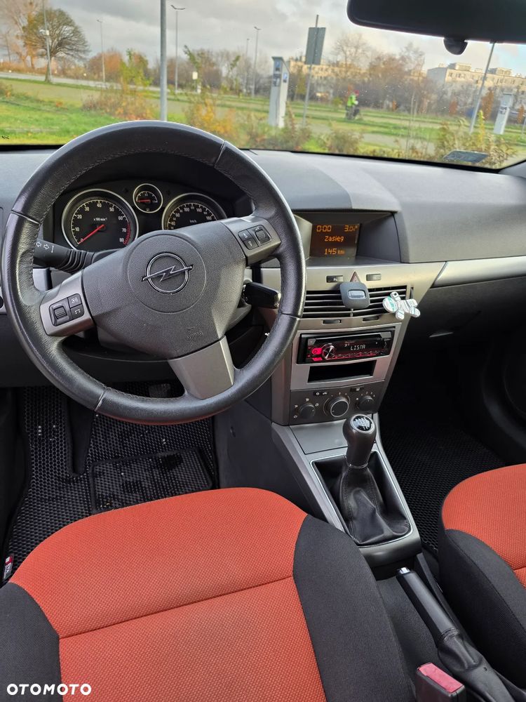Opel Astra - 14