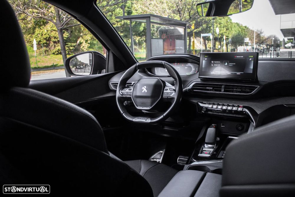 Peugeot 3008 1.6 Hybrid GT e-EAT8 - 32