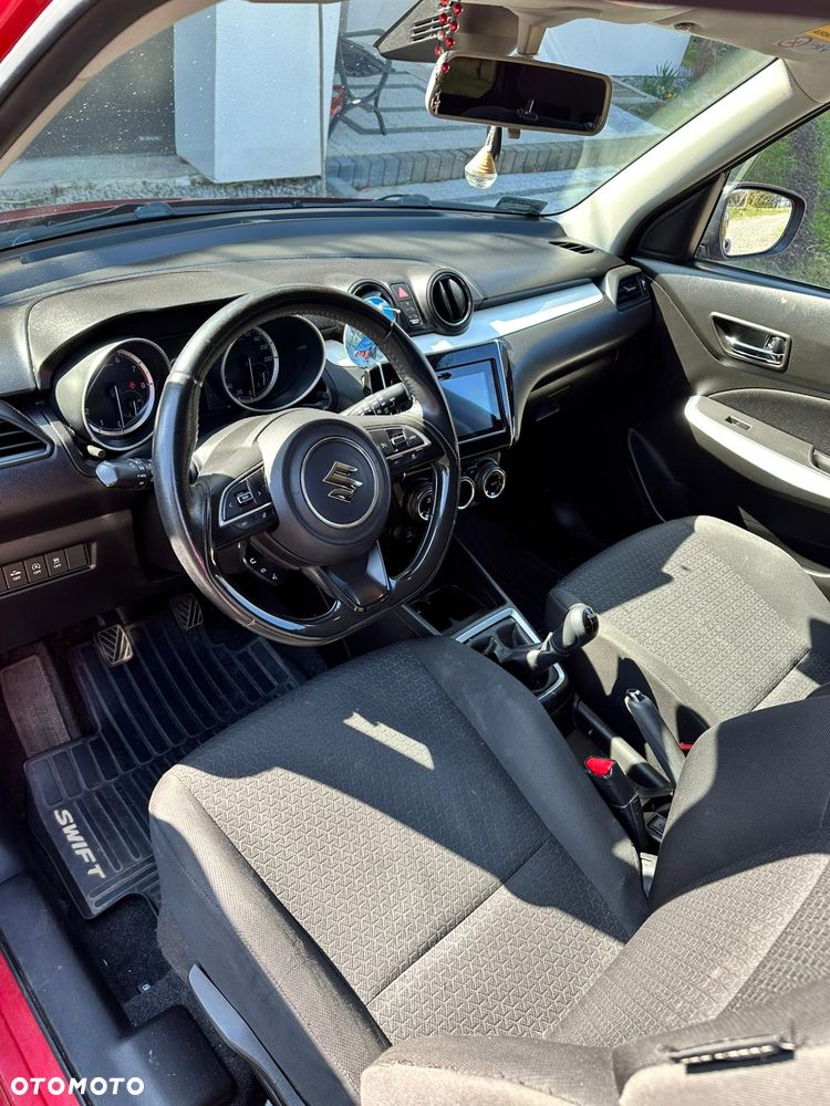 Suzuki Swift 1.2 Premium - 7