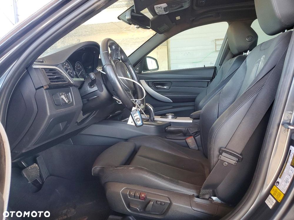 BMW Seria 3 335i - 7