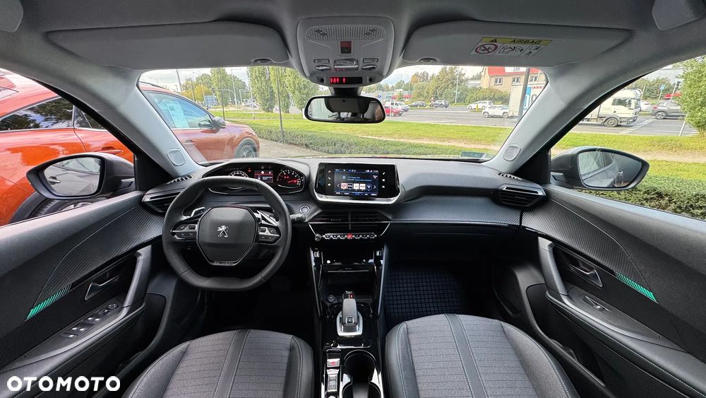 Peugeot 2008 1.2 PureTech Allure Pack S&S EAT8 - 11