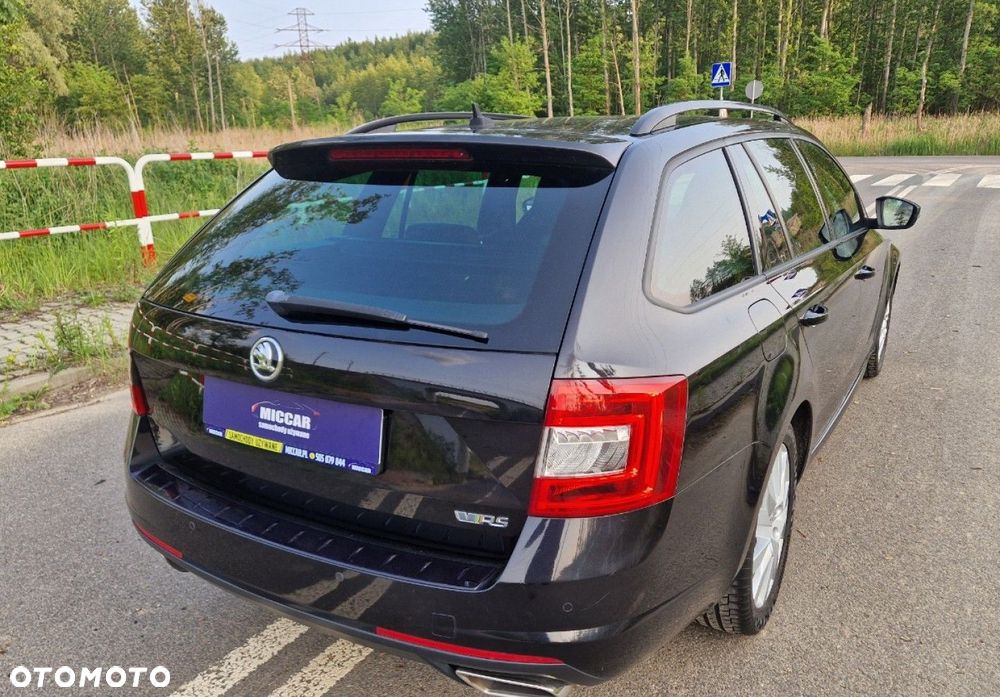 Skoda Octavia Combi 2.0 TDI (Green tec) RS - 8