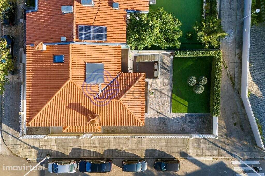 Moradia Familiar T4+1 – Senhora da Hora, Matosinhos - Grande imagem: 2/37
