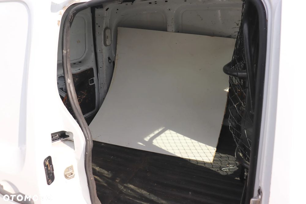 Renault KANGOO - 18