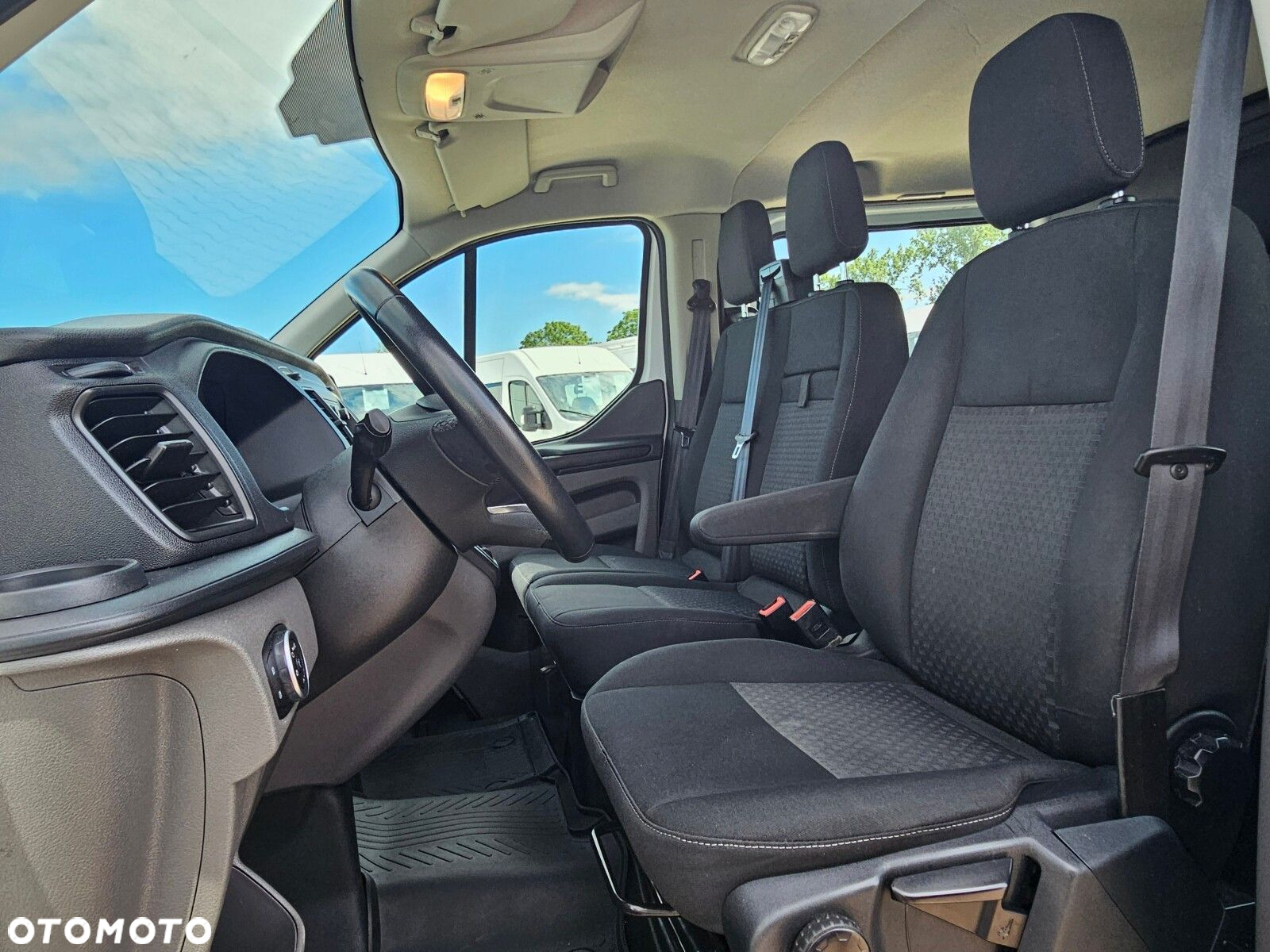 Ford transit-custom L2H1 *89900zł NETTO* Brygadówka 6 osób 2.0TdCi/170KM - 18