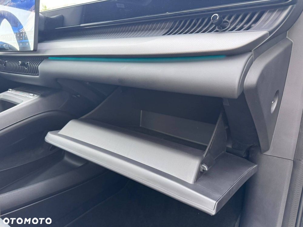 BYD Dolphin G Comfort E-CVT - 28