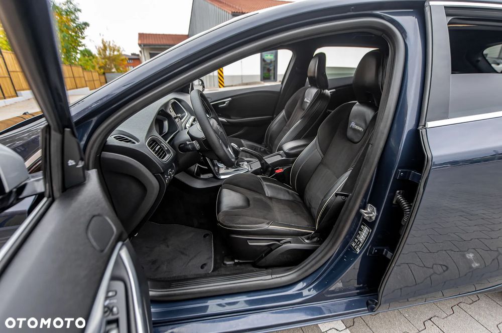 Volvo V40 T3 R-Design Summum - 22