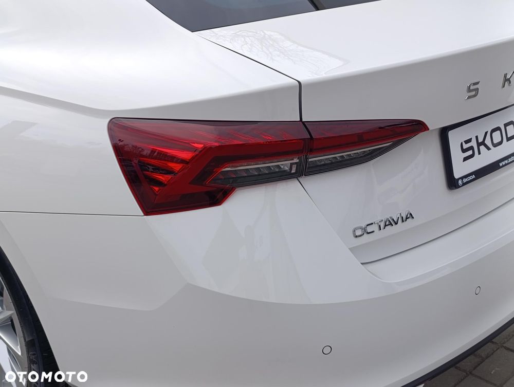 Skoda Octavia 1.5 TSI e-TEC DSG Selection - 10