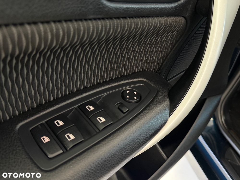 BMW Seria 1 116i - 20
