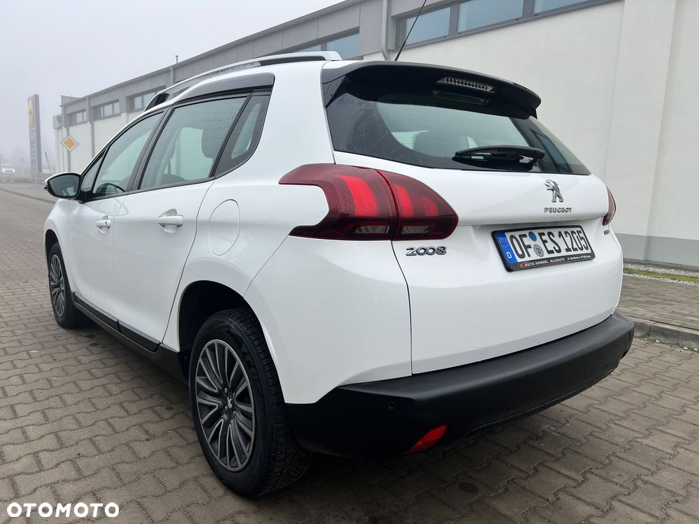 Peugeot 2008 PureTech 110 GPF Stop&Start EAT6 Active - 12