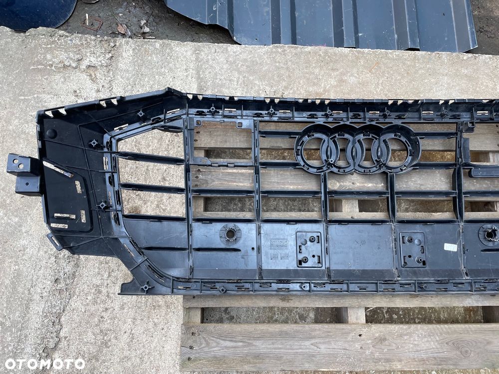 ATRAPA CHŁODNICY GRILL PRZÓD AUDI Q8 4M8 S LINE 4M8853651AQ 4M8853651AS - 11
