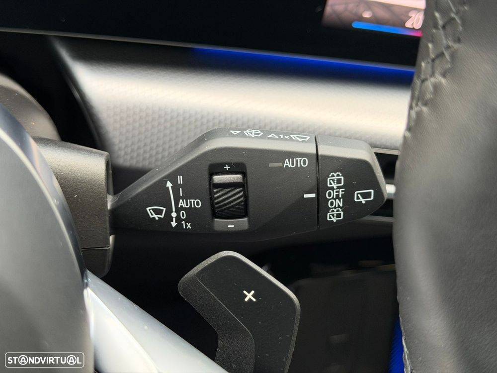 BMW X1 xDrive25e Pack Desportivo M - 37