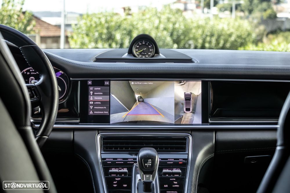 Porsche Panamera - 54