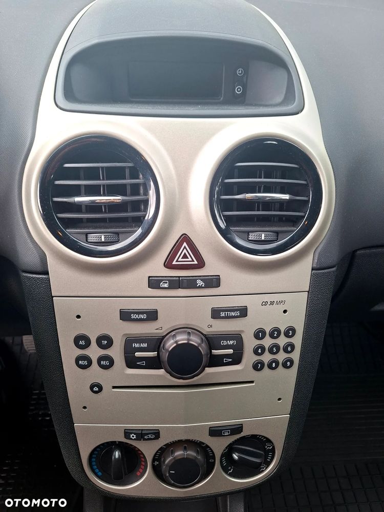 Opel Corsa 1.2 16V - 15