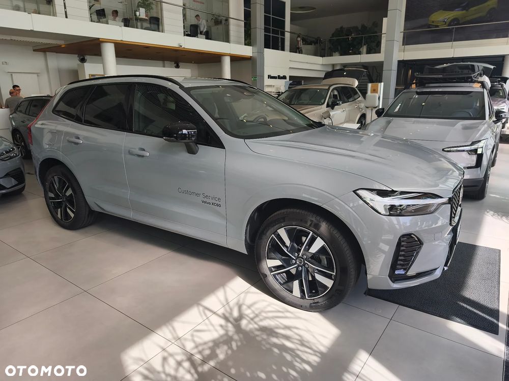 Volvo XC 60 B5 B AWD Plus Dark - 8