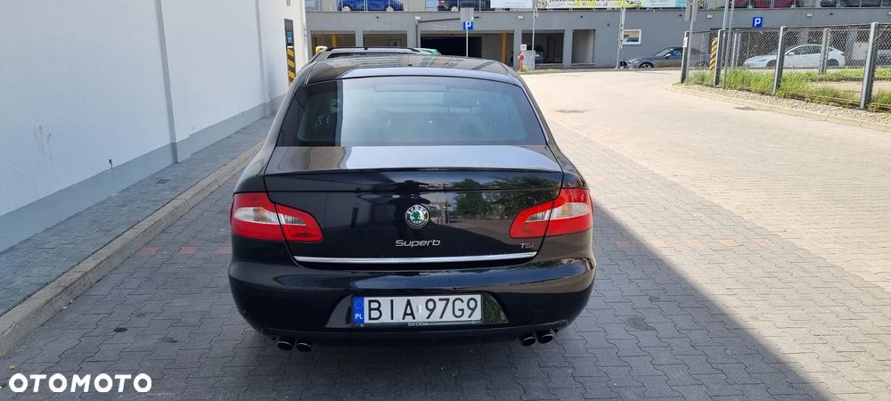 Skoda Superb 2.0 TSI Ambition DSG - 3