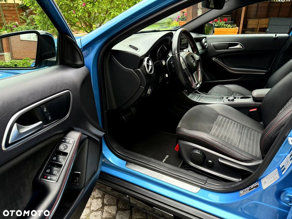 Mercedes-Benz GLA - 15