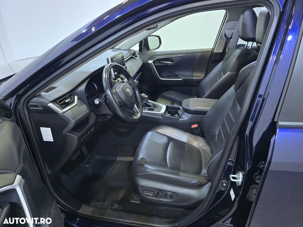 Toyota RAV4 - 9