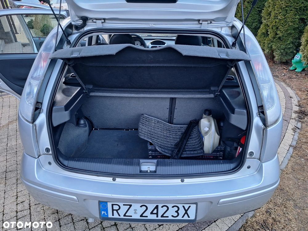 Opel Corsa - 18
