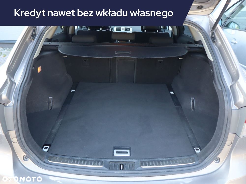 Toyota Avensis - 15