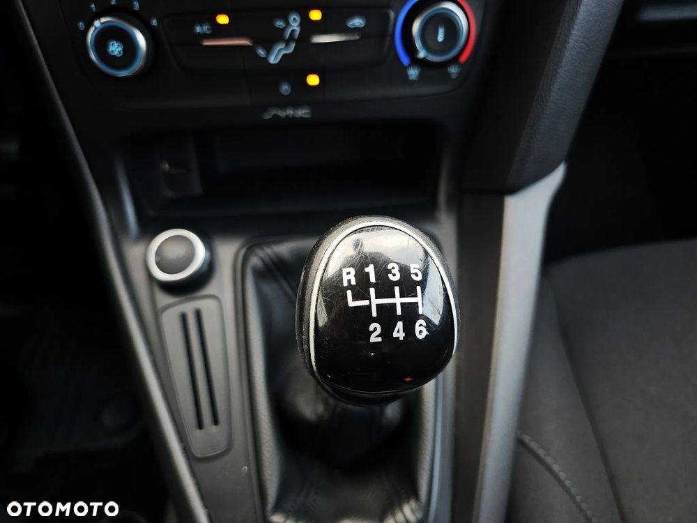 Ford Focus 1.5 TDCi Trend - 19