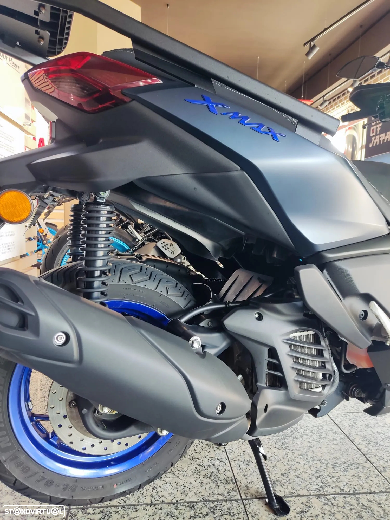 Yamaha X-Max - 7