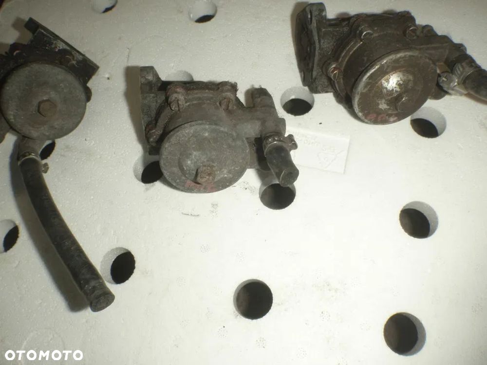 pompa paliwa membrana cinquecento 700 oryginał jak nowa - 1