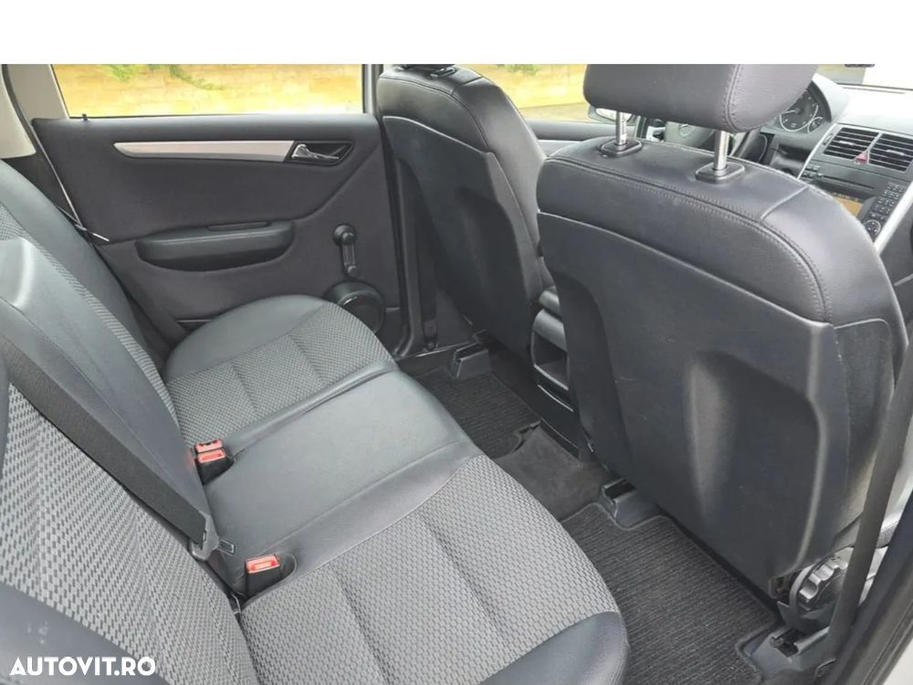 Mercedes-Benz A 150 BlueEFFICIENCY - 9