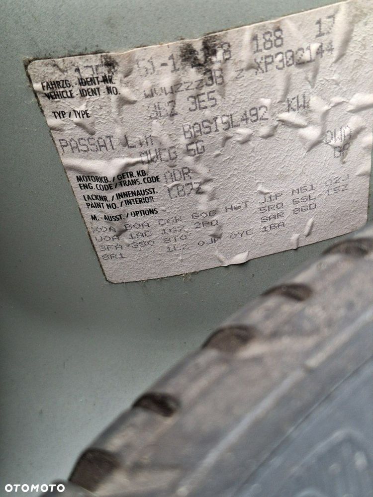 Volkswagen Passat - 21