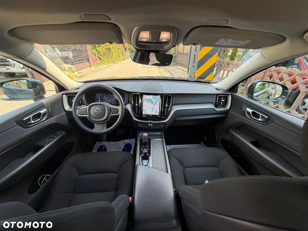 Volvo XC 60 B4 B Momentum Pro - 7