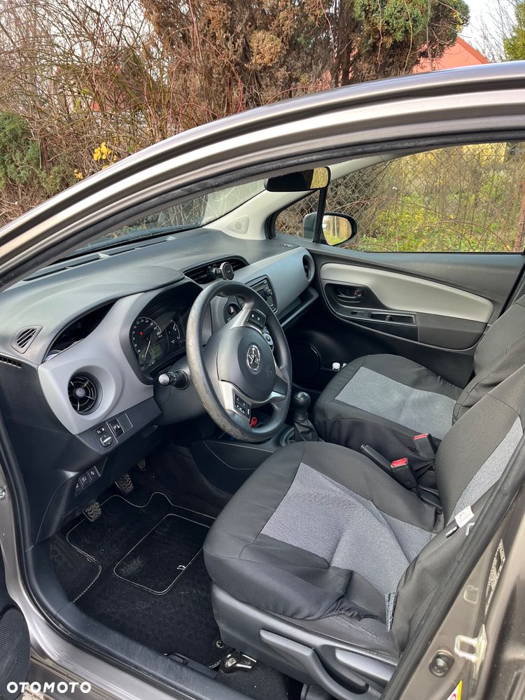 Toyota Yaris 1.0 Active EU6 - 9