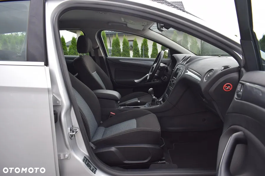 Ford Mondeo Turnier 2.0 TDCi Ambiente - 12