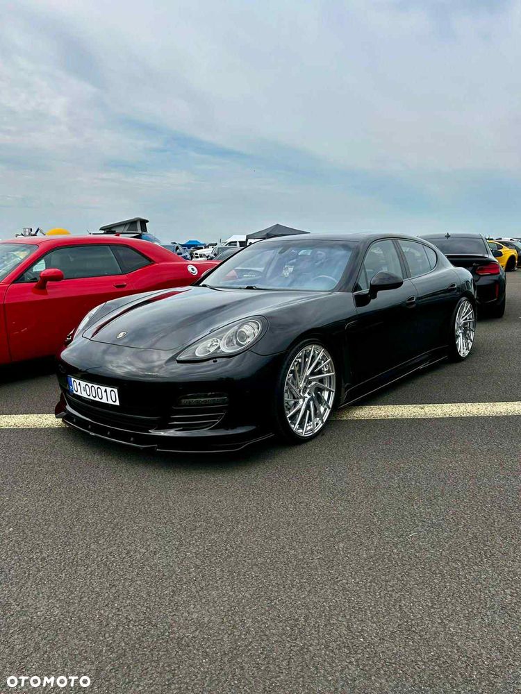 Porsche Panamera 4S - 32
