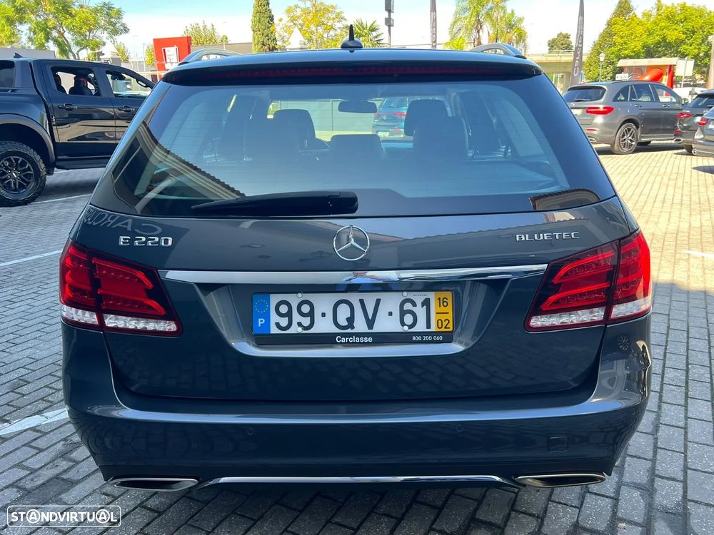 Mercedes-Benz E 220 BlueTEC Avantgarde Auto. - 12
