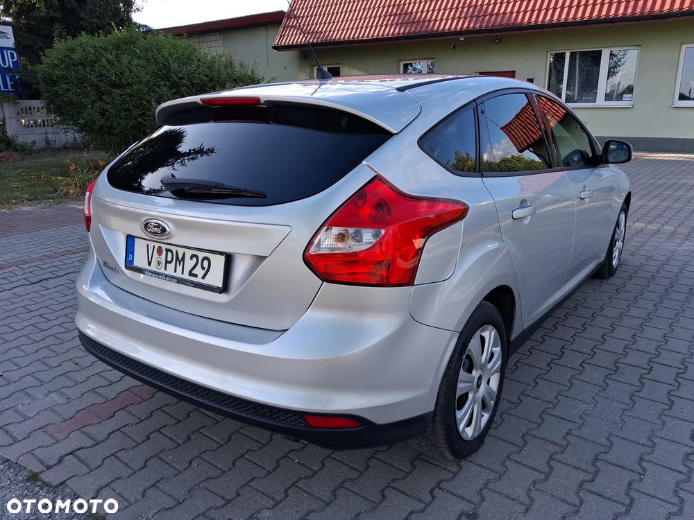 Ford Focus - 10