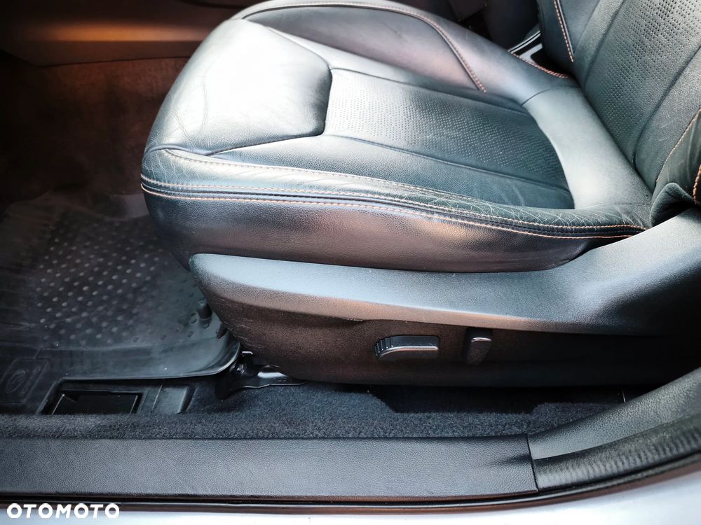 Subaru XV 2.0i Exclusive (EyeSight) Lineartronic - 38
