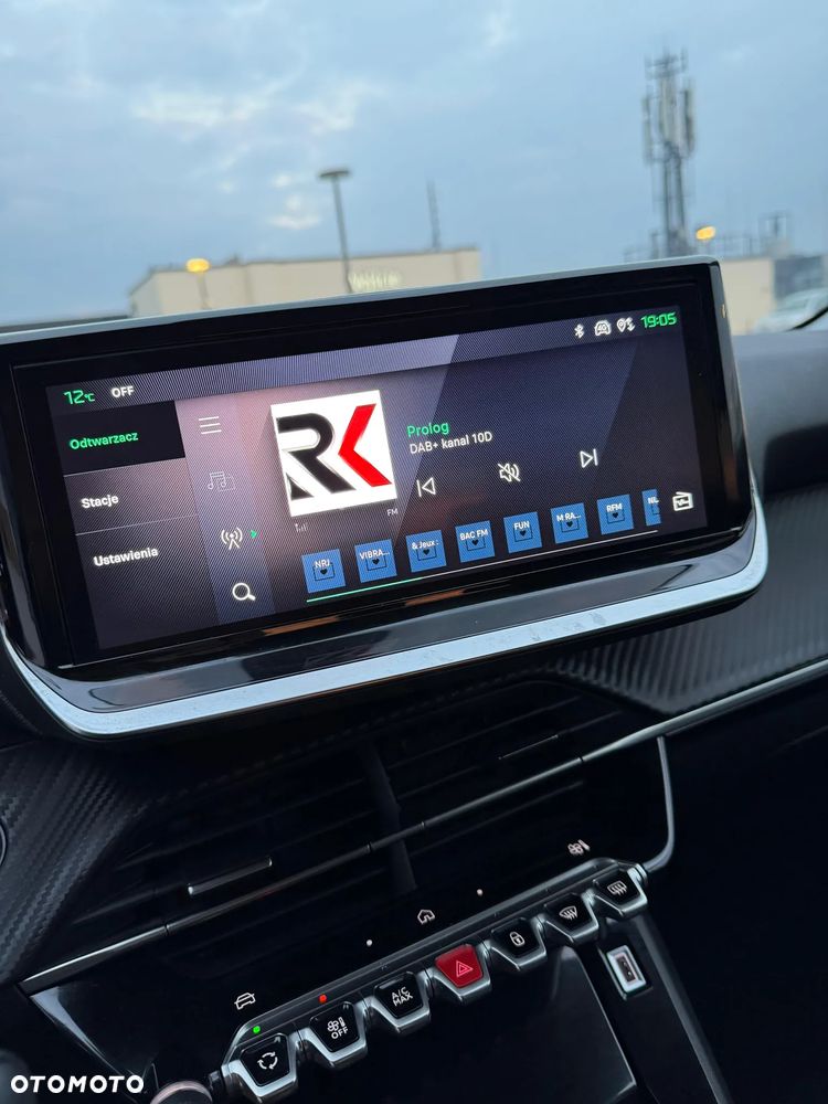 Peugeot 208 PureTech 100 Allure Pack - 33