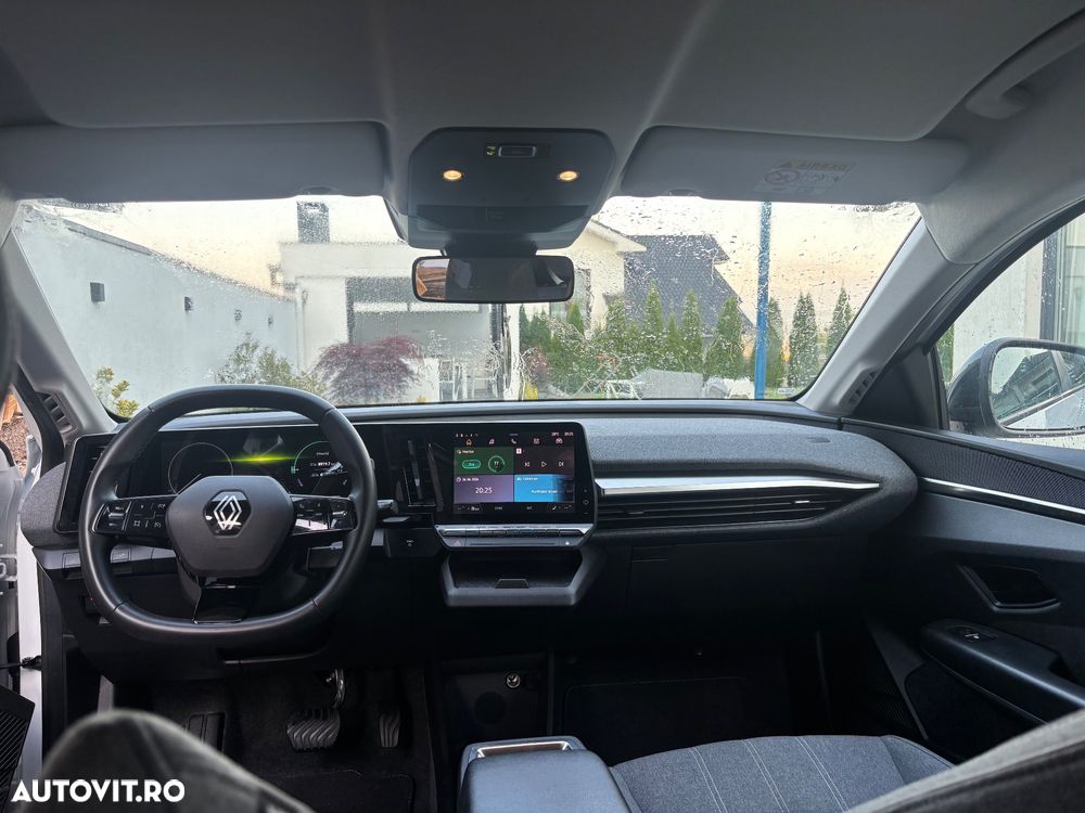 Renault Megane E-TECH 60 kWh 220 CP Iconic - 12
