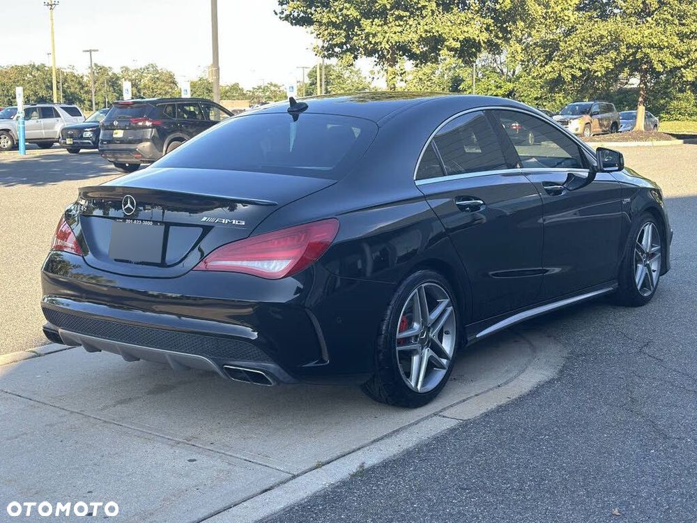 Mercedes-Benz CLA 45 AMG 4Matic 7G-DCT - 5