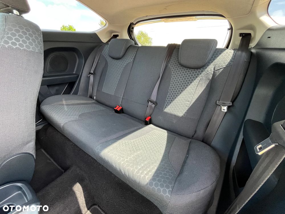 Ford Fiesta 1.4 Trend - 8