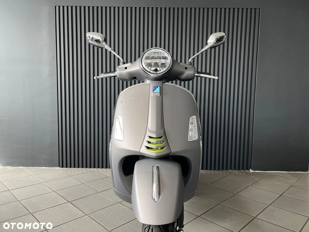 Vespa GTS - 7