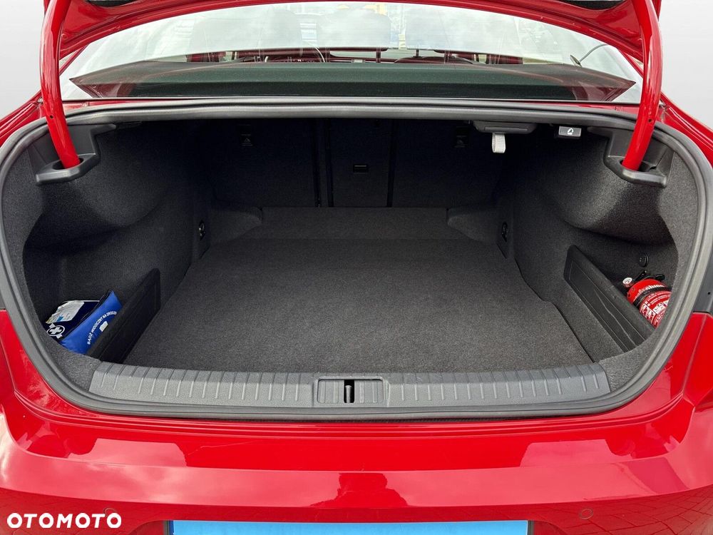 Volkswagen Passat 1.5 TSI EVO Elegance - 30