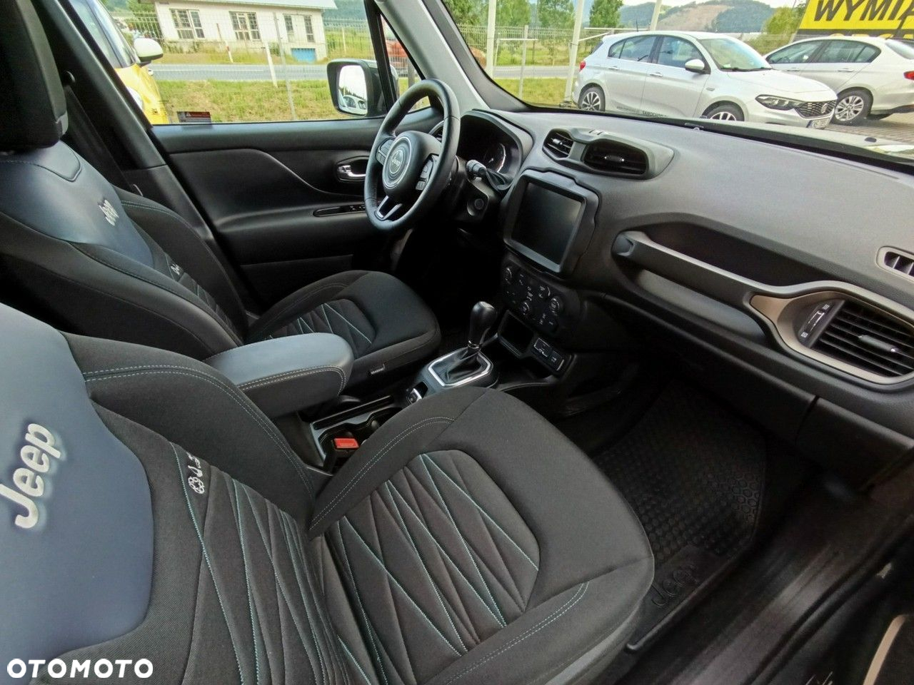Jeep Renegade 1.5 T4 mHEV Upland FWD S&S DCT - 12