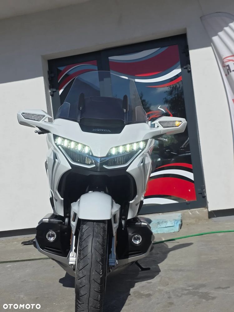 Honda GL - 40