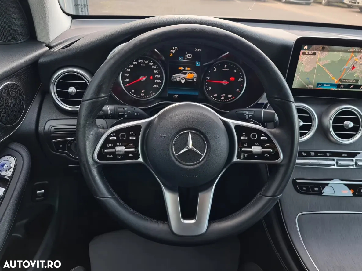 Mercedes-Benz GLC 220 d 4Matic 9G-TRONIC - 4